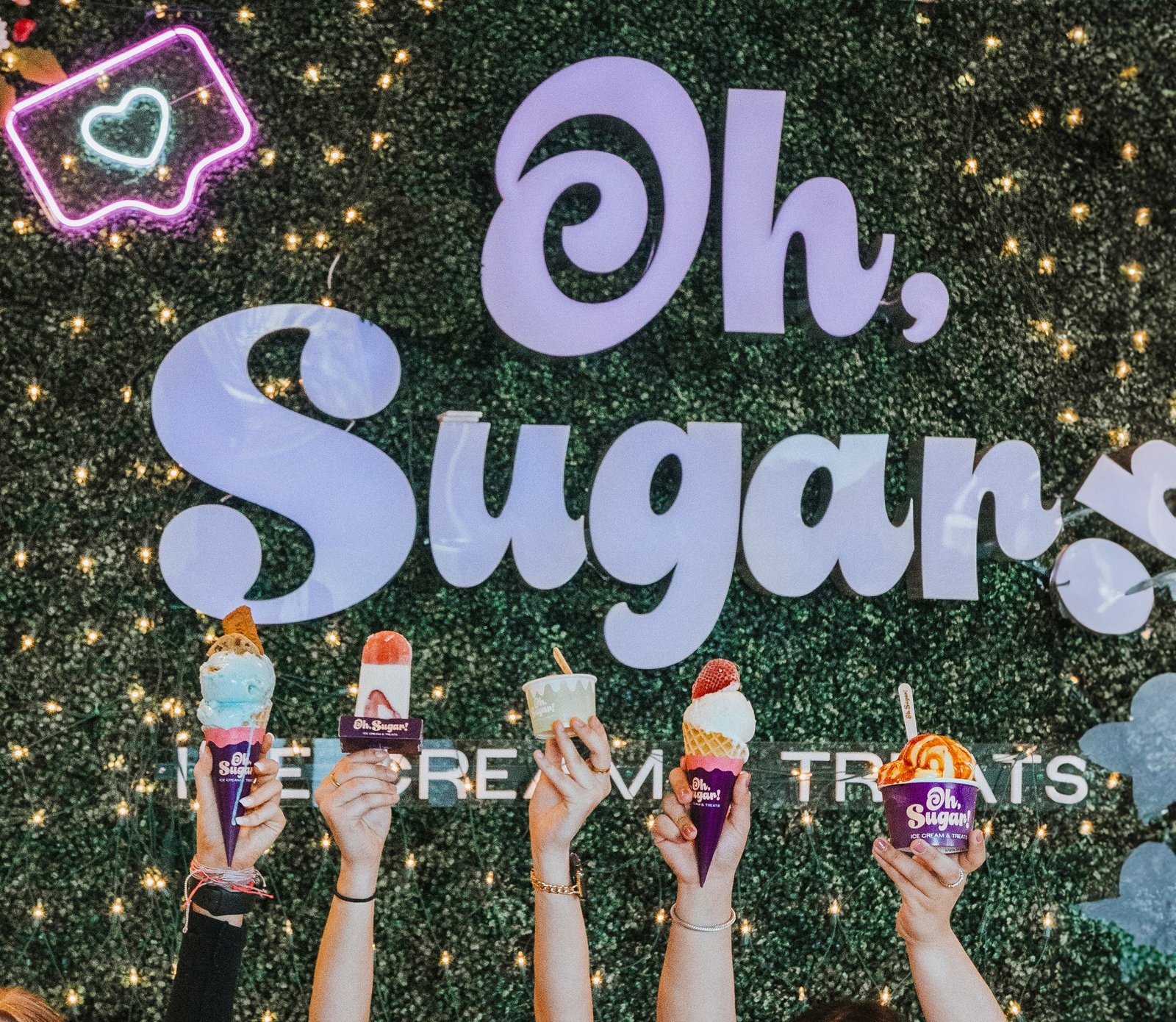 Oh, Sugar! background